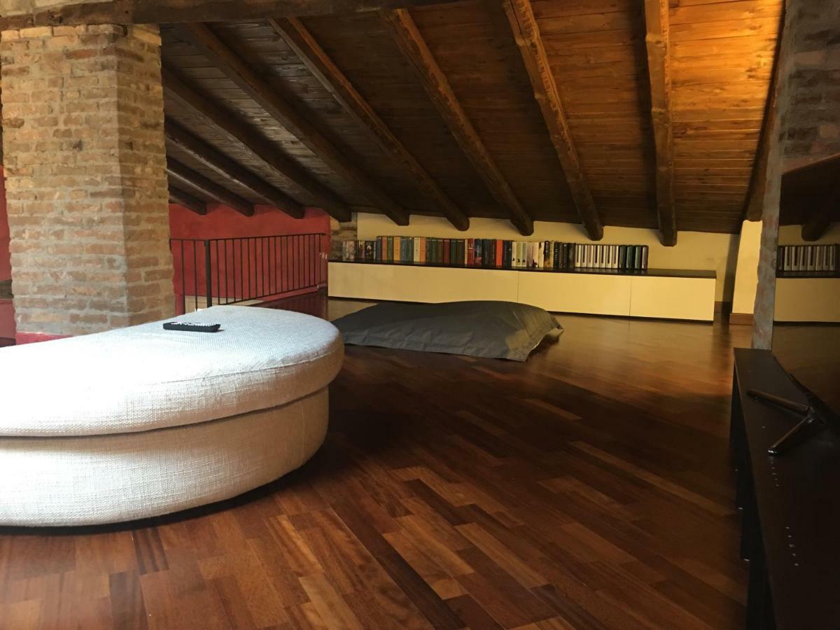 Feeling At Home - Varese Apartment Kültér fotó